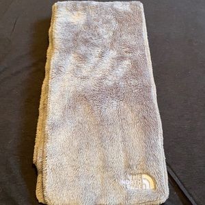 North face scarf